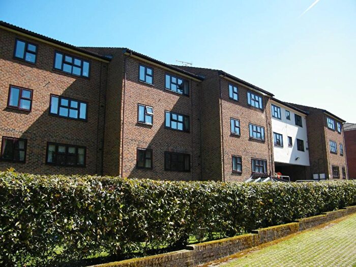 1 Bedroom Property To Rent In Croydon Road, Caterham, CR3