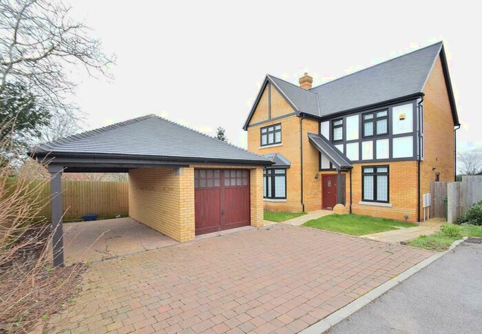 4 Bedroom Detached House To Rent In Rose Court, Wolverton, MK12