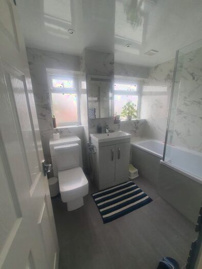 3 Bedroom Terraced House To Rent In Clonmel Way, Slough, Berkshire, SL1