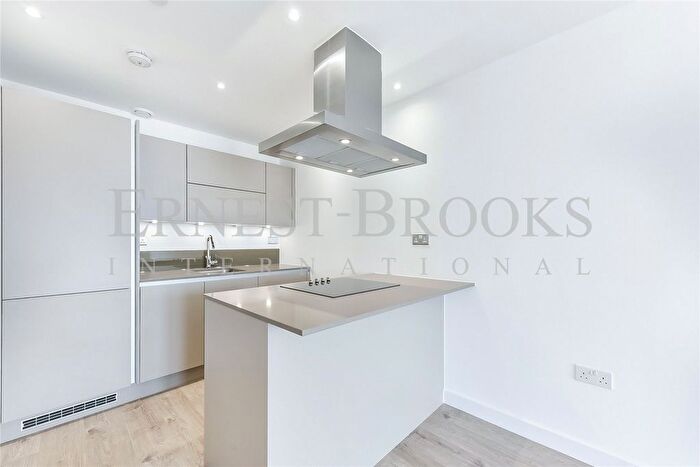 1 Bedroom Flat To Rent In Stratosphere Tower, Great Eastern Road, Stratford, E15