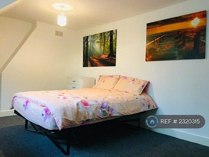 Studio To Rent In The Ridgeway, Enfield, EN2