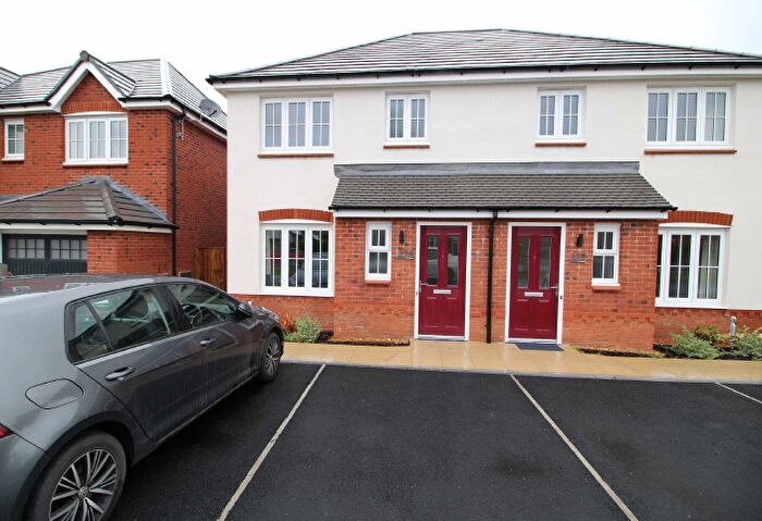 3 Bedroom Semi-Detached House To Rent In The Ridings, Longridge, PR3