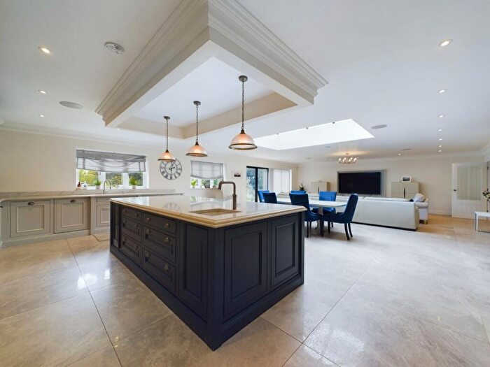 7 Bedroom Bungalow For Sale In Chertsey, Surrey, KT16