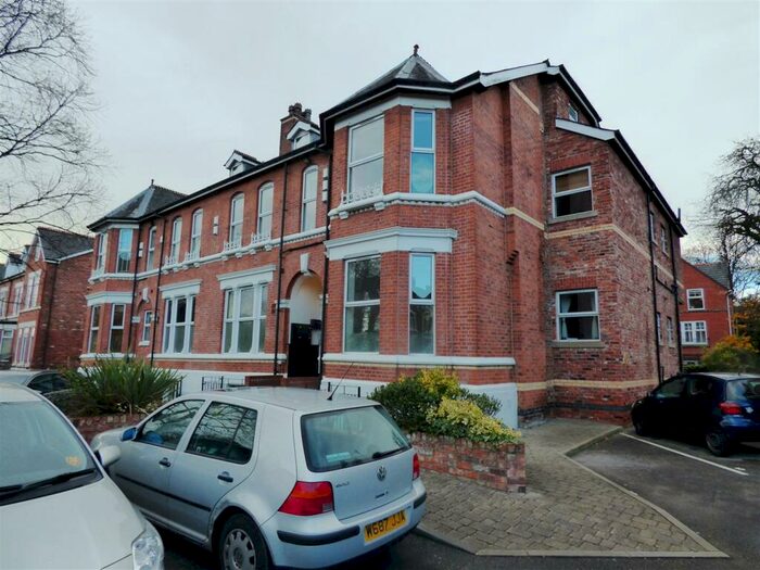 1 Bedroom Flat To Rent In Lyndhurst Court, Chorlton, M21