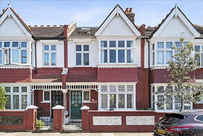 4 Bedroom Terraced House For Sale In Larnach Road, Hammersmith, London, W6