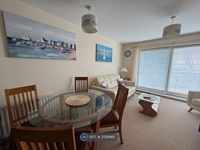 1 Bedroom Flat To Rent In Guillemot House, Poole, BH15