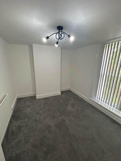 2 Bedroom Apartment To Rent In Park South Road, Prenton, CH43