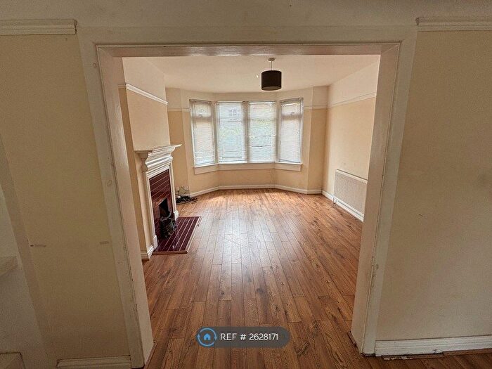 3 Bedroom Terraced House To Rent In Muller Road, Horfield, Bristol, BS7