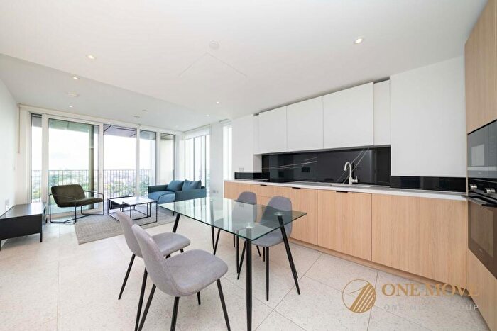 2 Bedroom Apartment To Rent In Cendal Crescent, Bouchon Point, E1