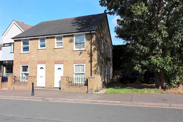 1 Bedroom Flat To Rent In Bedford Road, Barton Le Clay, Bedfordshire, MK45