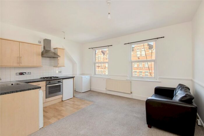 1 Bedroom Flat To Rent In Streatham High Road, London, SW16