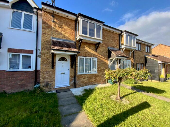 2 Bedroom Property To Rent In Markwell Wood, Harlow, Essex, CM19