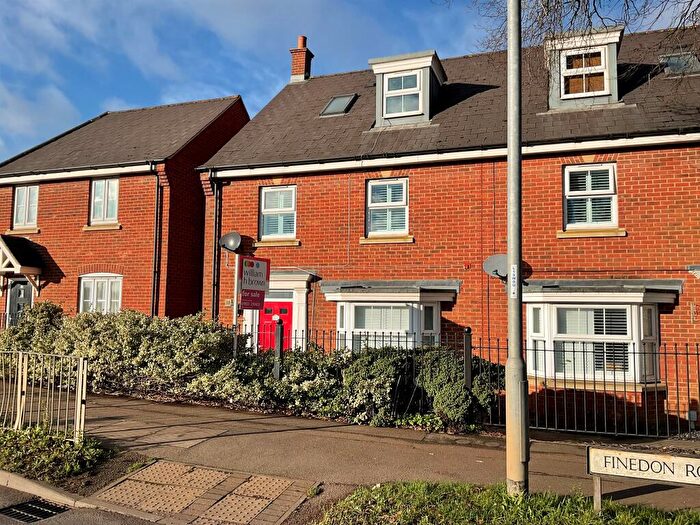 4 Bedroom House To Rent In Finedon Road, Wellingborough, NN8