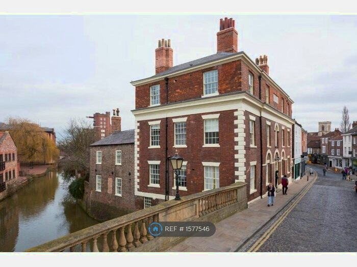 2 Bedroom Flat To Rent In Walmgate, York, YO1