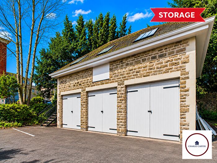 Garage / Parking To Rent In Triple Garage, Hillbrook House, Albert Road North, Malvern, WR14