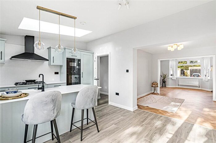4 Bedroom House To Rent In St. Lukes Road, Oxford, OX4