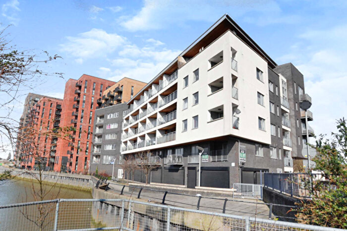 1 Bedroom Flat To Rent In Highbridge Road, Barking, London, IG11