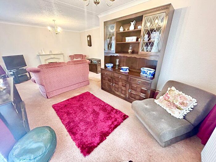 2 Bedroom Detached Bungalow For Sale In Hendre Road, Conwy, LL32