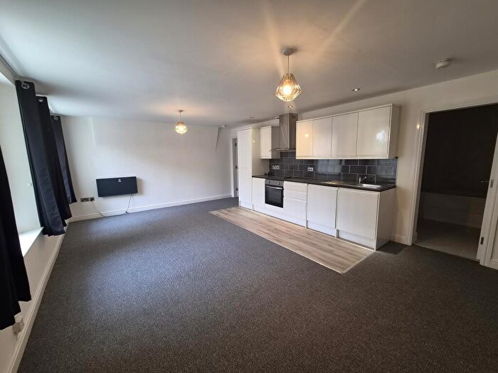 1 Bedroom Flat To Rent In Hamilton Square, Birkenhead, Wirral, CH41