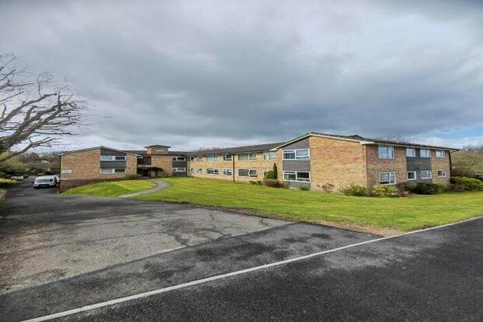 1 Bedroom Property To Rent In Streatfield Road, Heathfield, TN21