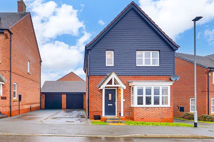 3 Bedroom Detached House For Sale In Seaton Way, Mapperley, NG3