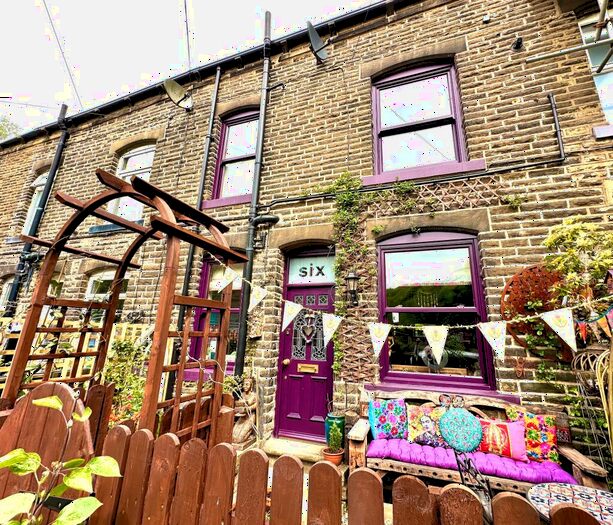 2 Bedroom Terraced House For Sale In Thistle Bottom, Hebden Bridge, HX7