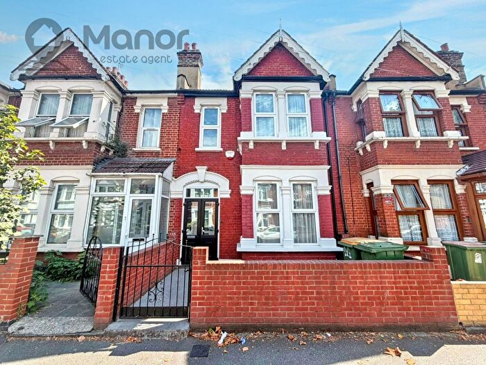 3 Bedroom Terraced House For Sale In Strone Road, Manor Park, London, Greater London, E12