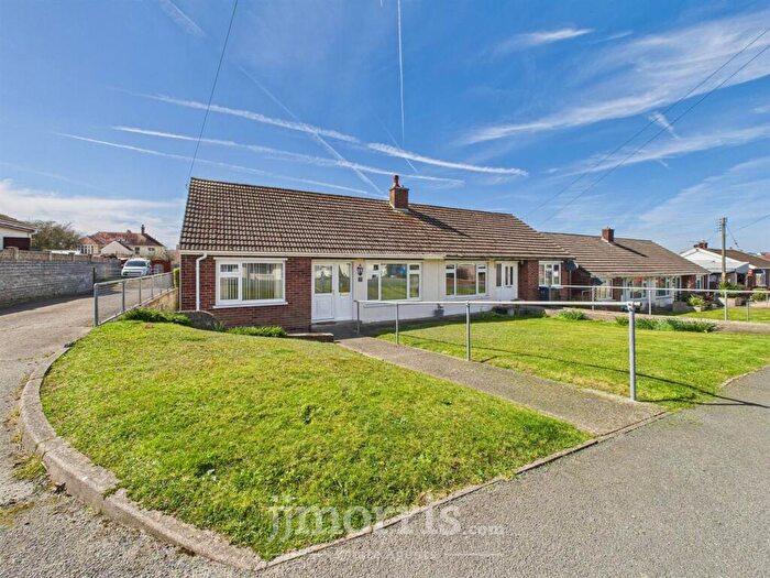 2 Bedroom House For Sale In Maesglas, Cardigan, SA43
