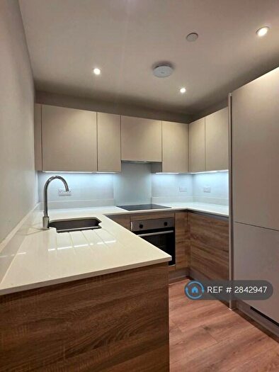 2 Bedroom Flat To Rent In Richmond House, Bournemouth, BH2