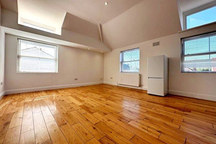 2 Bedroom Flat To Rent In Albert Road, Orpington, BR5
