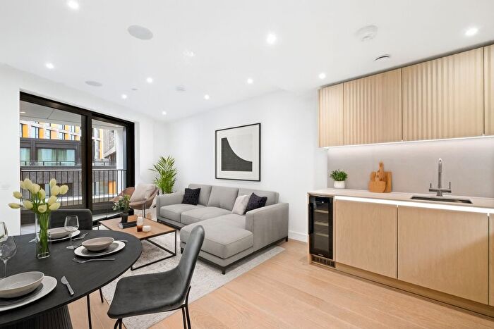 2 Bedroom Flat To Rent In One Linear Place, Nine Elms, SW11