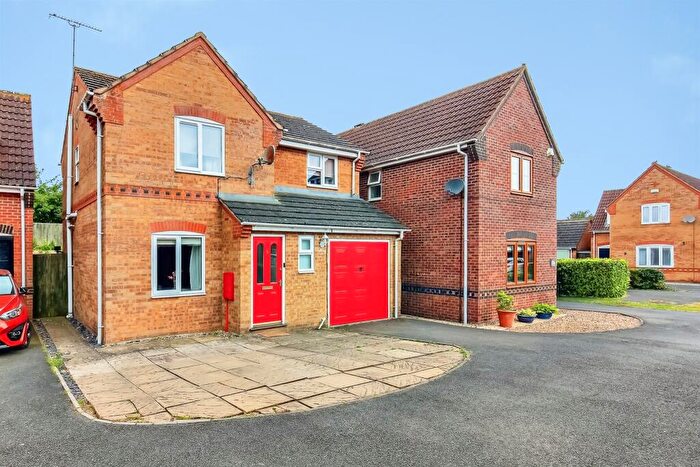 3 Bedroom Detached House For Sale In Marigold Close, Stamford, PE9