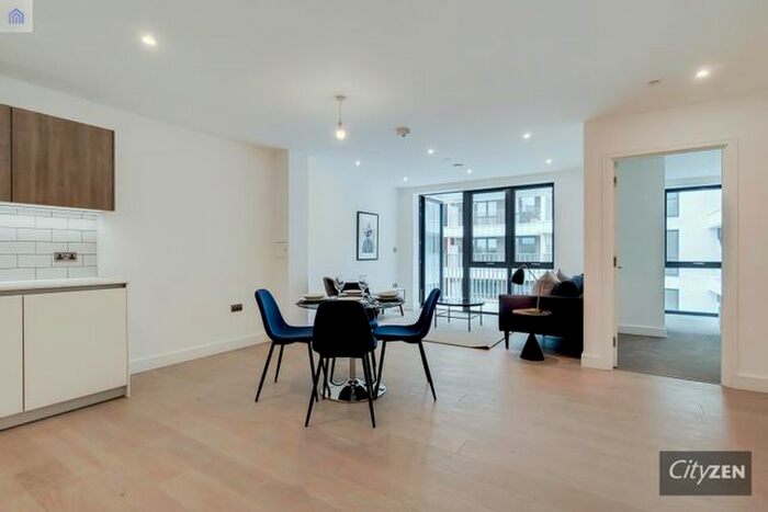 1 Bedroom Flat To Rent In Clapham Place, A Clapham Road, London, SW9