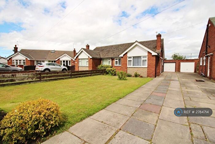 2 Bedroom Bungalow To Rent In Crown Close, Formby, L37