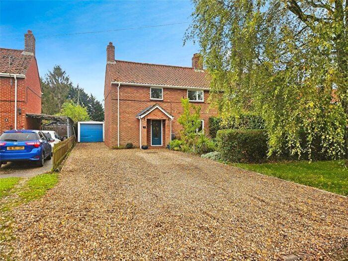 3 Bedroom Semi-Detached House For Sale In The Street, Ashwellthorpe, Norwich, Norfolk, NR16