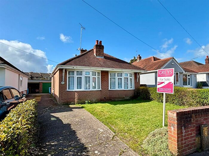 2 Bedroom Detached Bungalow For Sale In Blandford Road, Hamworthy, BH15