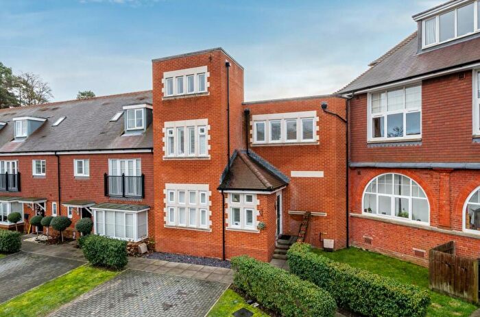 4 Bedroom Terraced House To Rent In Swallowtail Grove, Frimley, Camberley, GU16