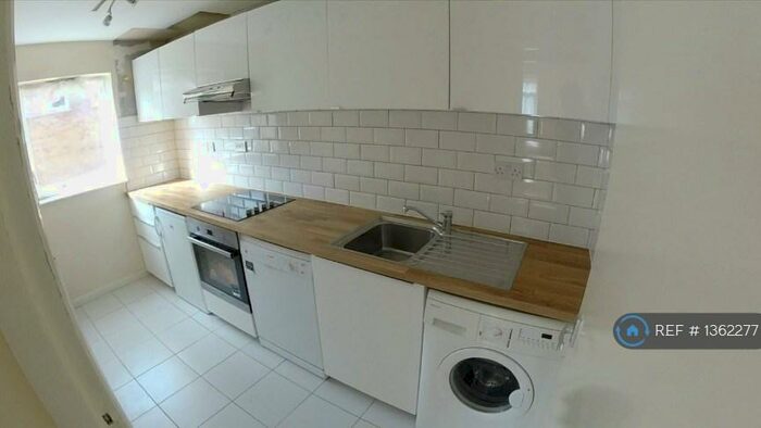 1 Bedroom Flat To Rent In Avenue Road, London, SE25