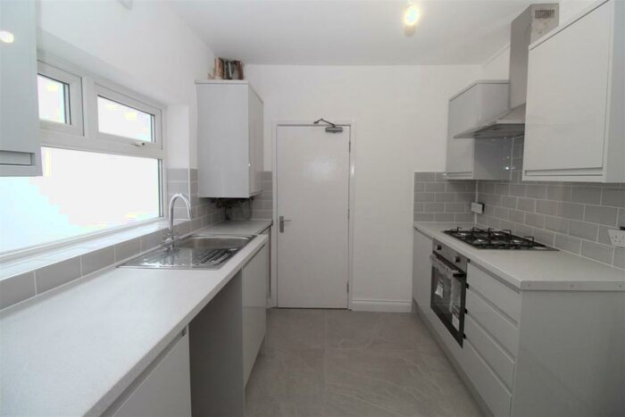 4 Bedroom House To Rent In Robert Street, Cathays, Cardiff, CF24