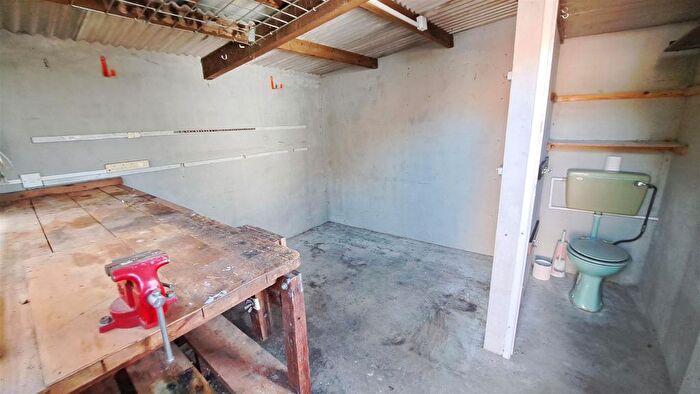2 Bedroom Detached Bungalow For Sale In Park View Road, Helston, TR13