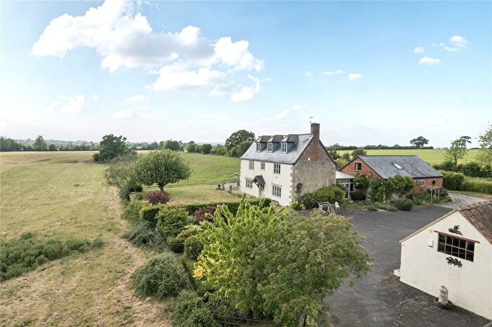 5 Bedroom Country House For Sale In Semington, Trowbridge, Wiltshire, BA14
