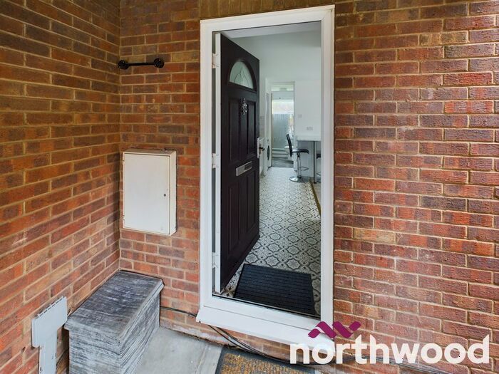 1 Bedroom Flat To Rent In Inkerpole Place, Chelmer Village, Chelmsford, CM2