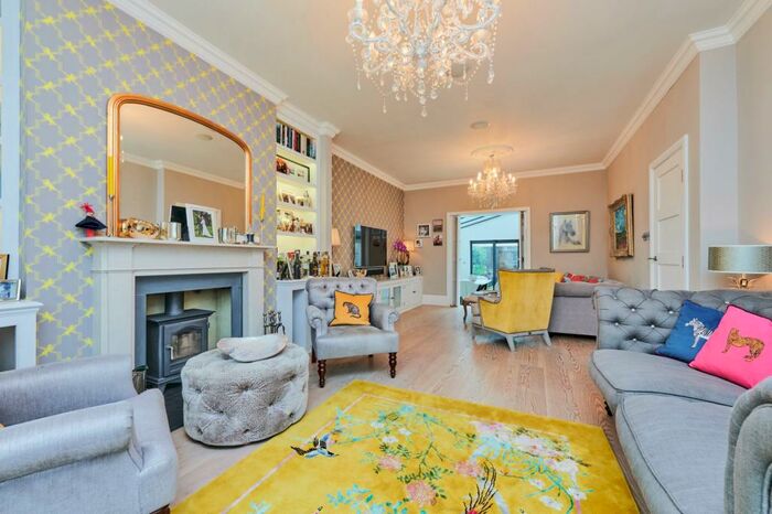 5 Bedroom House To Rent In White Hart Lane, Barnes, SW13