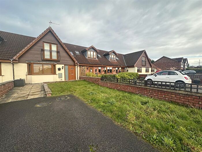 3 Bedroom Terraced House For Sale In Gravel Lane, Banks, Southport, PR9