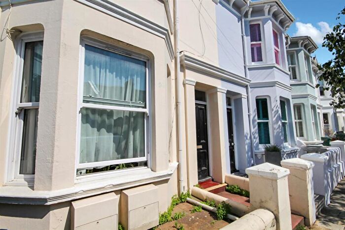 1 Bedroom Flat To Rent In Warleigh Road, Preston Circus, Brighton, BN1