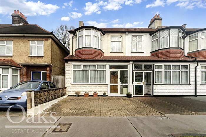 3 Bedroom End Terrace House For Sale In Pagehurst Road, Addiscombe, CR0