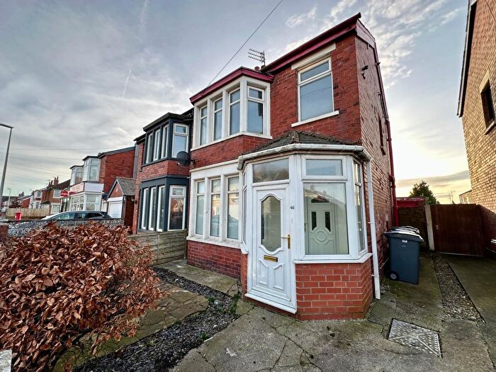 3 Bedroom Semi-Detached House To Rent In Torsway Avenue, Blackpool, FY3