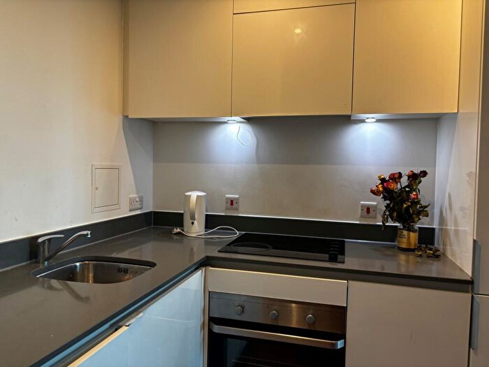 1 Bedroom Flat To Rent In Hagley Road, Metropolitan House, Birmingham, West Midlands, B16