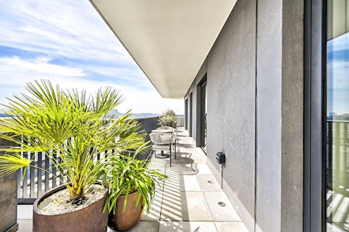 2 Bedroom Flat For Sale In White City Living, White City, W12