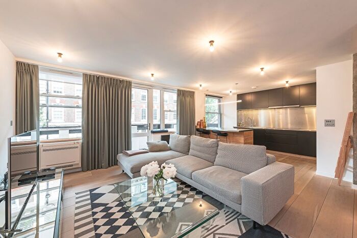 3 Bedroom Flat To Rent In Weymouth Street, London, W1W